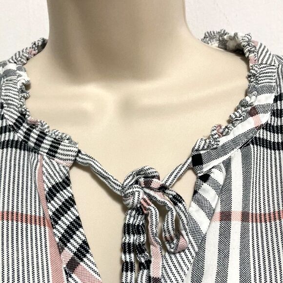 TORRID Split Front With Neck Ties 3/4 Sleeve Blouse Plaid Gingham Plus Size 2X - Picture 3 of 14